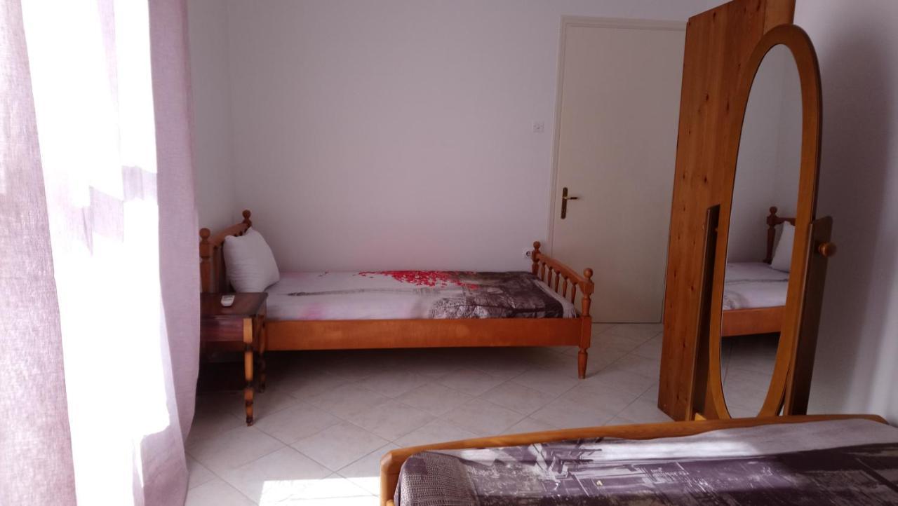 Vacation House In Stroggili Агиос-Иоаннис-Перист Экстерьер фото